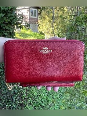 COACH Long Zip-Around Red Pebble Leather Wristlet Wallet w Gold Hardware